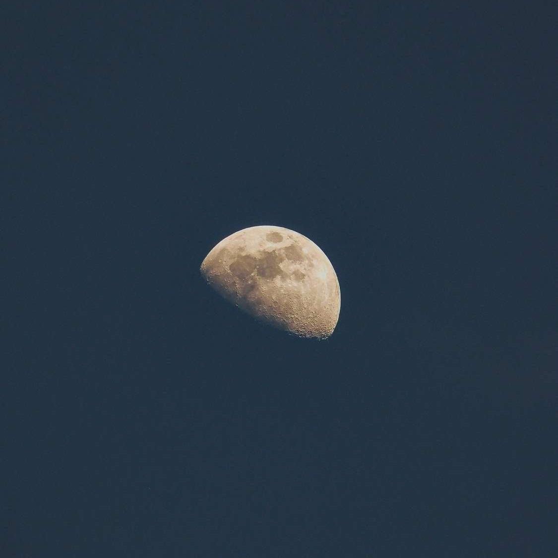cristiano-sousa-LNO1KyMzpCs-unsplash